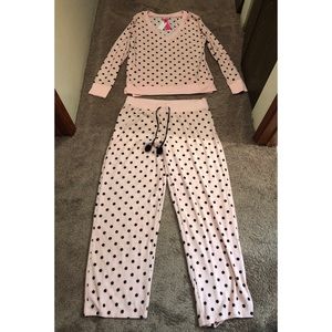 NWT Betsy Johnson 2 piece polka dot pajama set